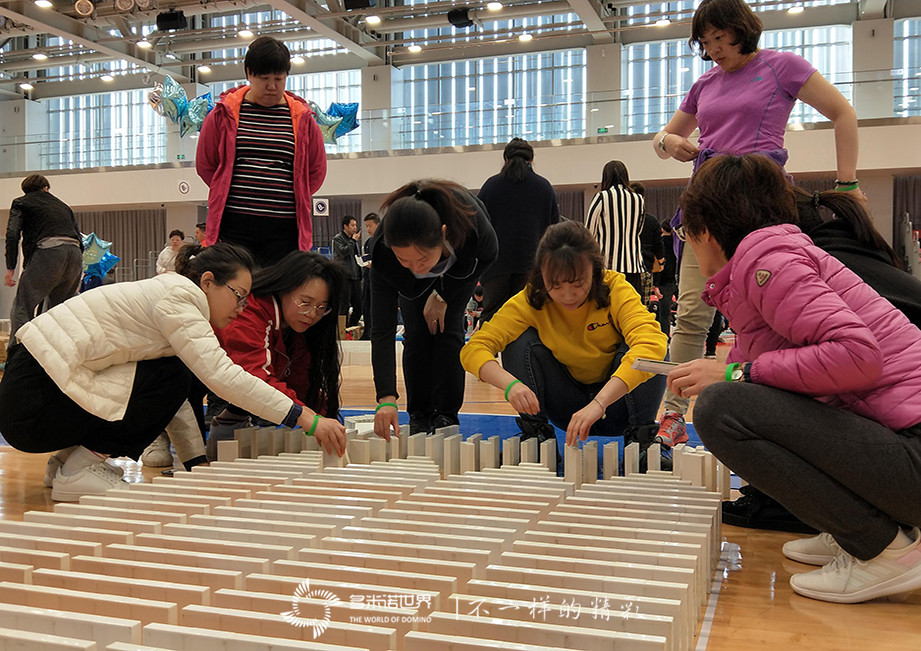 多米诺团队大挑战开启缤客网 “好评住宿奖”颁奖典礼