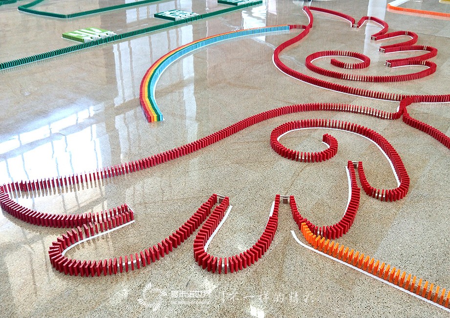 “世界级”用友，2019新员培训“再出发”挑战多米诺