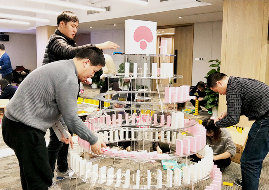 多米诺——创造美，感受创作的快乐